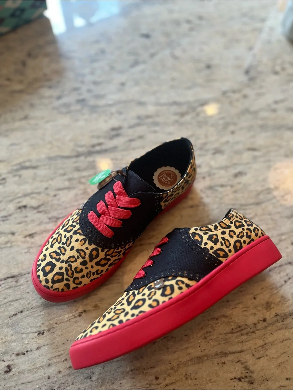 Brand new in box Hot chocolate design leopard print sneakers - Picture 9 of 10